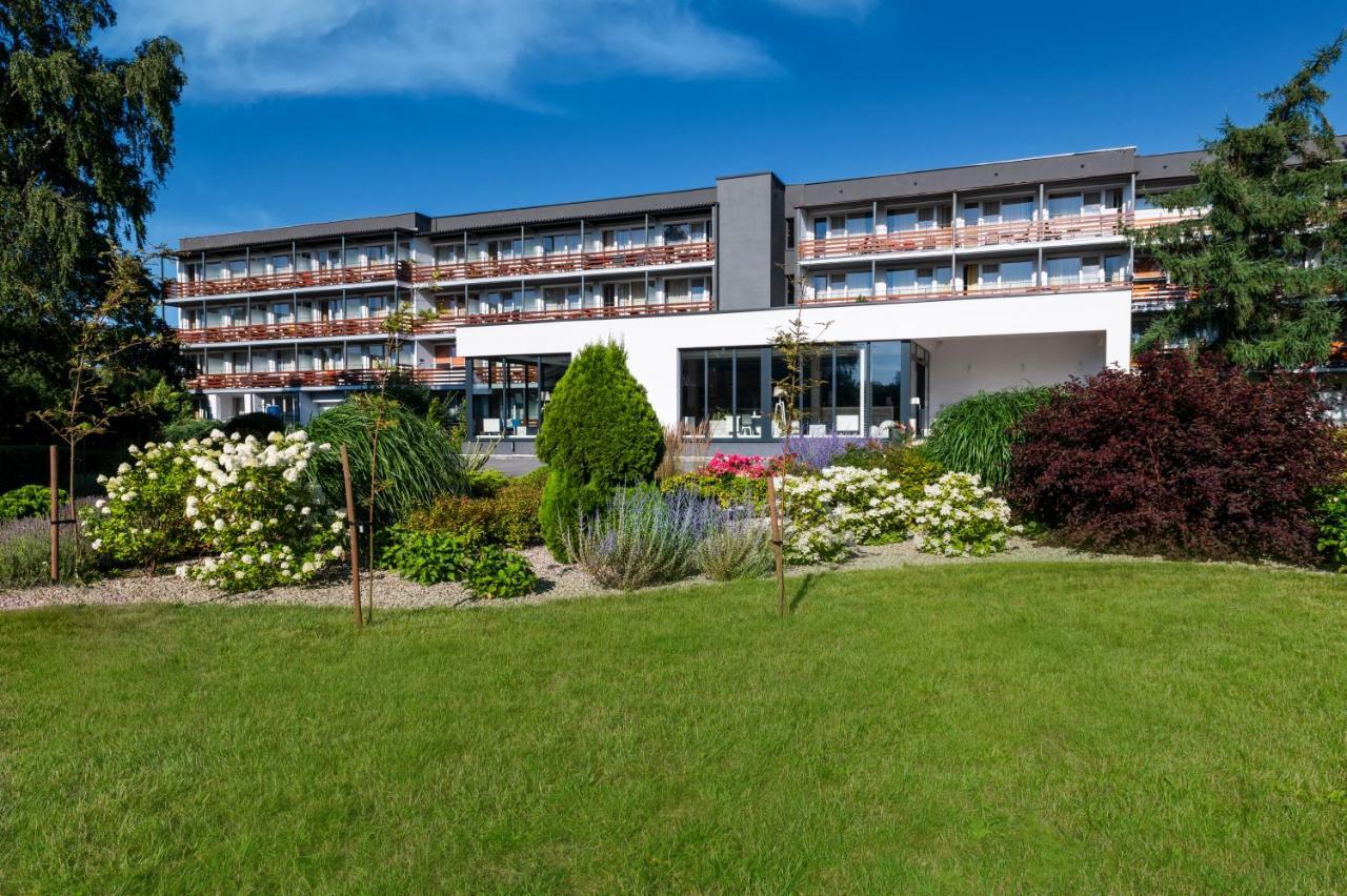 Osrodek Wypoczynkowo-Rehabilitacyjny "Bryza" Hotel Dźwirzyno Buitenkant foto