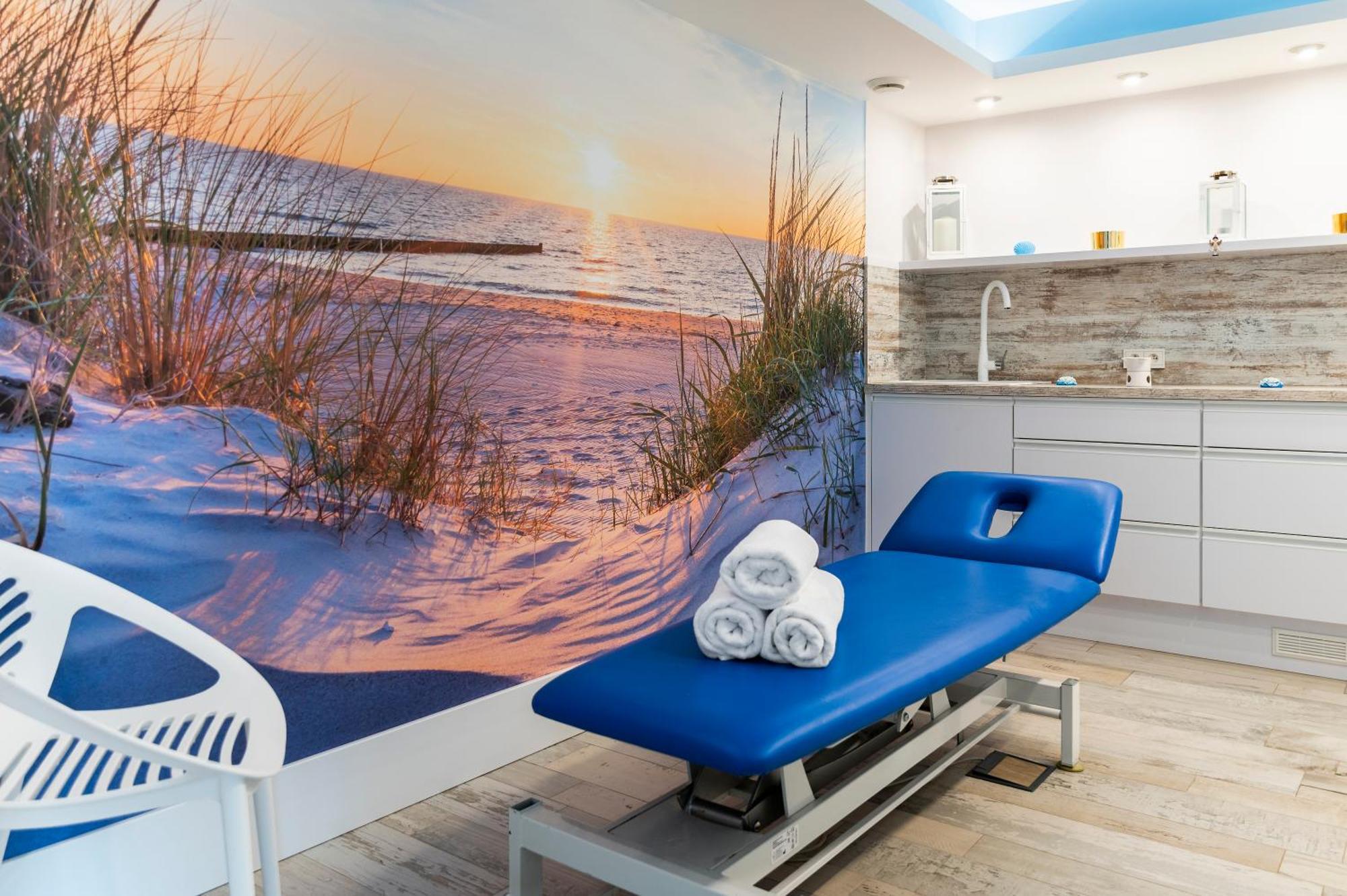 Osrodek Wypoczynkowo-Rehabilitacyjny "Bryza" Hotel Dźwirzyno Buitenkant foto